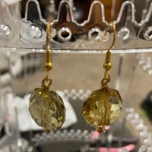 Golden rings plastic in glass Light weight